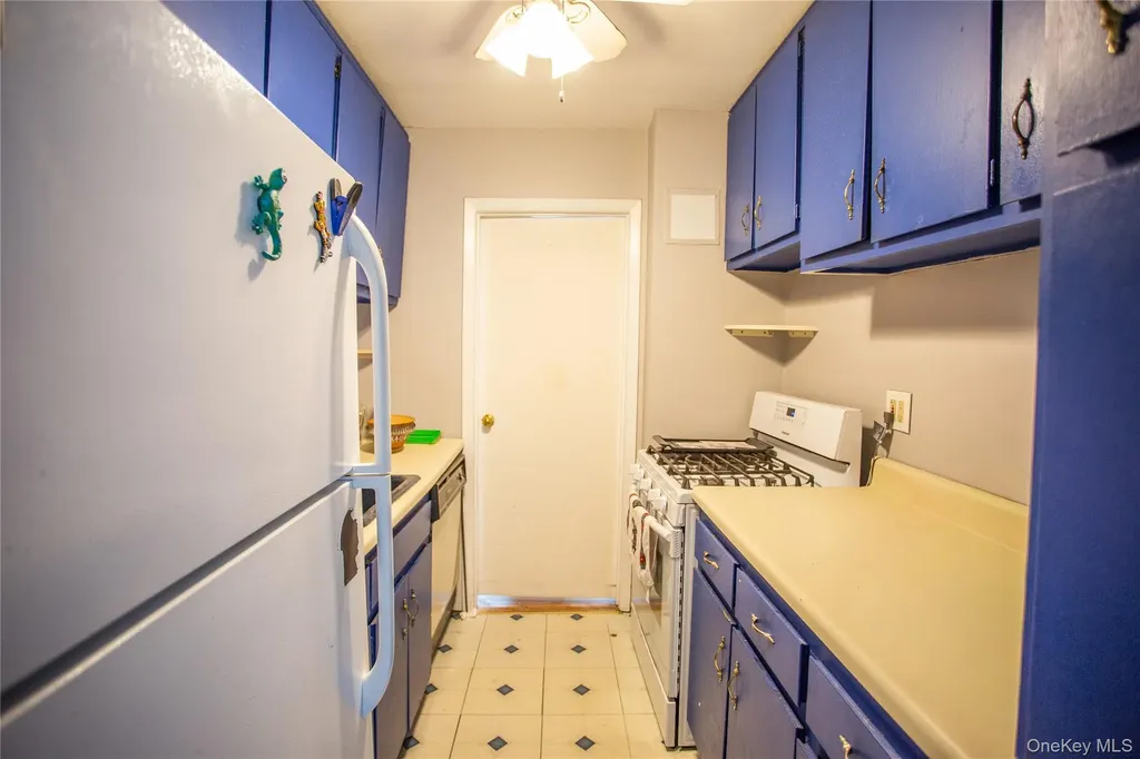 855 E Broadway Long Beach NY 11561