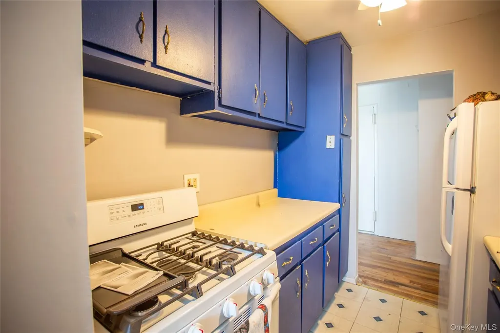855 E Broadway Long Beach NY 11561