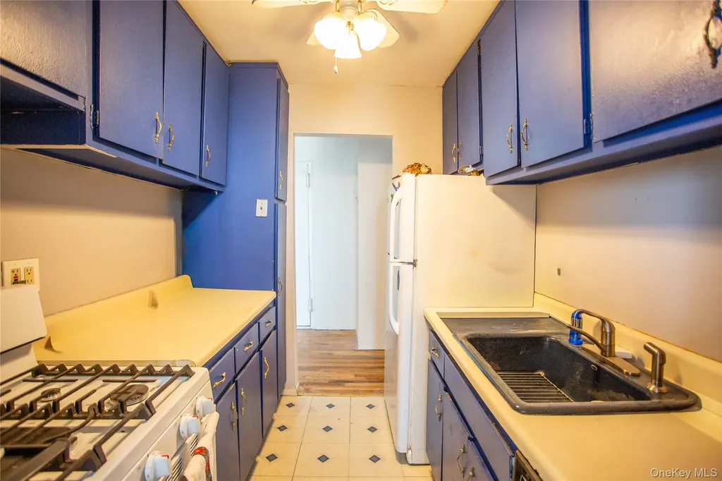 855 E Broadway Long Beach NY 11561