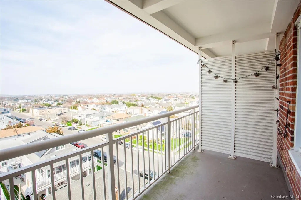 855 E Broadway Long Beach NY 11561