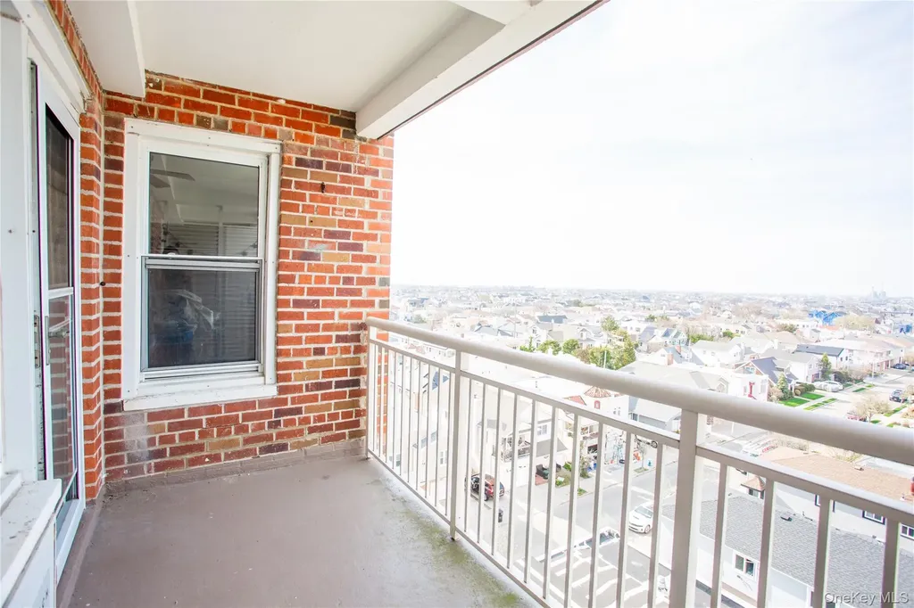855 E Broadway Long Beach NY 11561