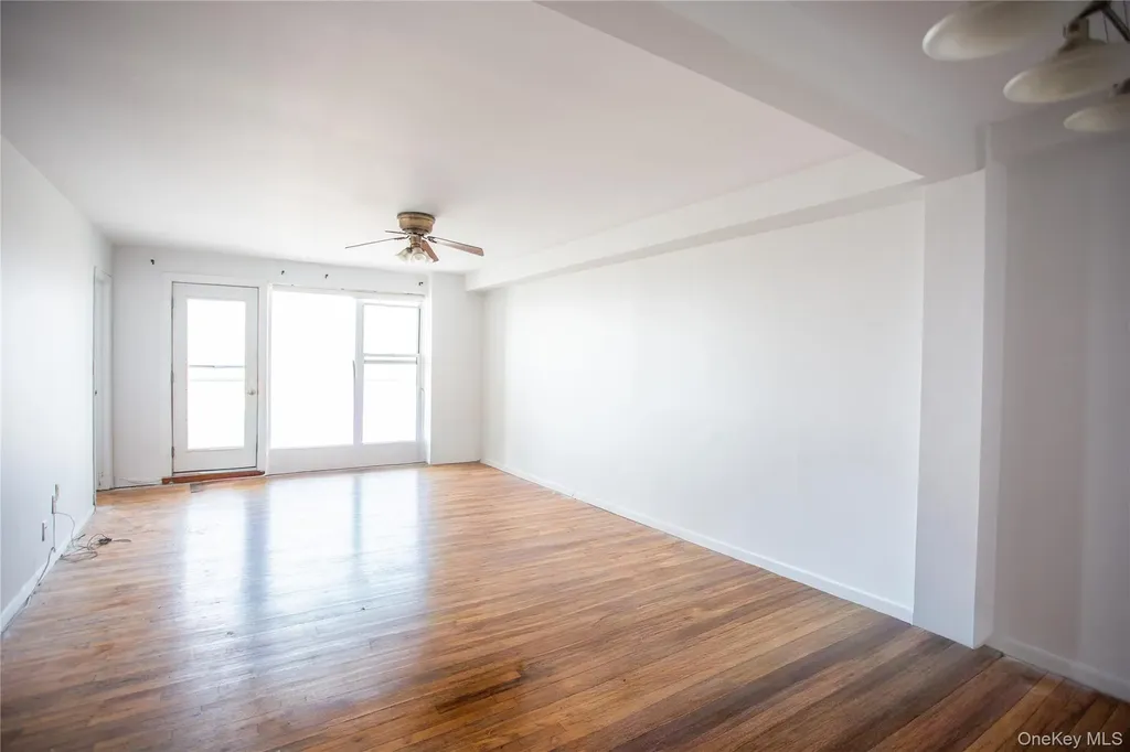 855 E Broadway Long Beach NY 11561