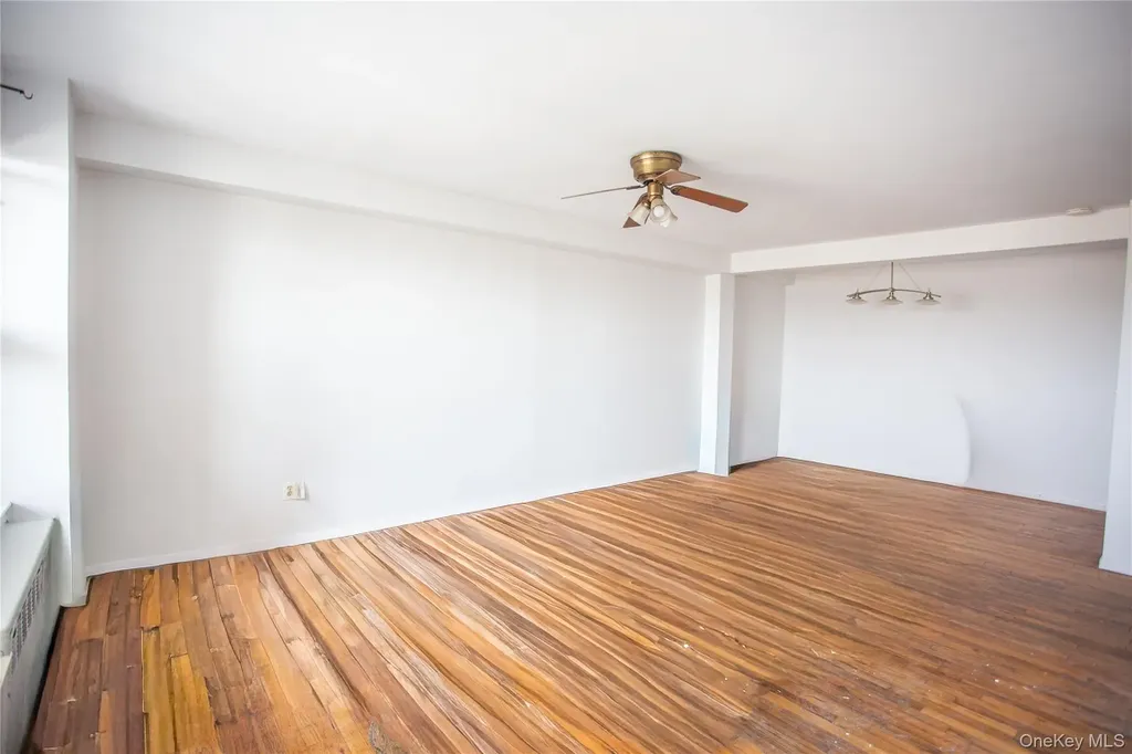 855 E Broadway Long Beach NY 11561