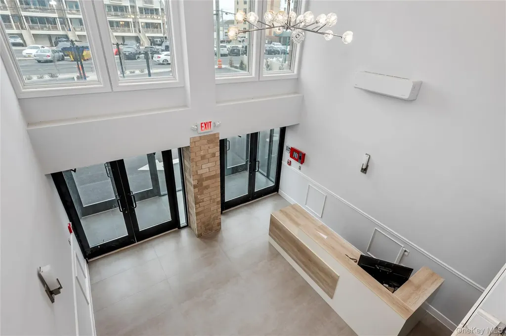 50 W Broadway Long Beach NY 11561