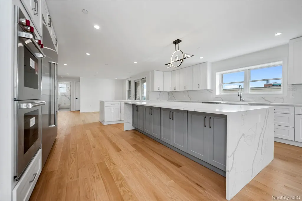 50 W Broadway Long Beach NY 11561
