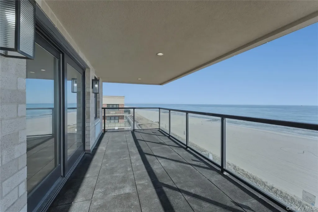 50 W Broadway Long Beach NY 11561