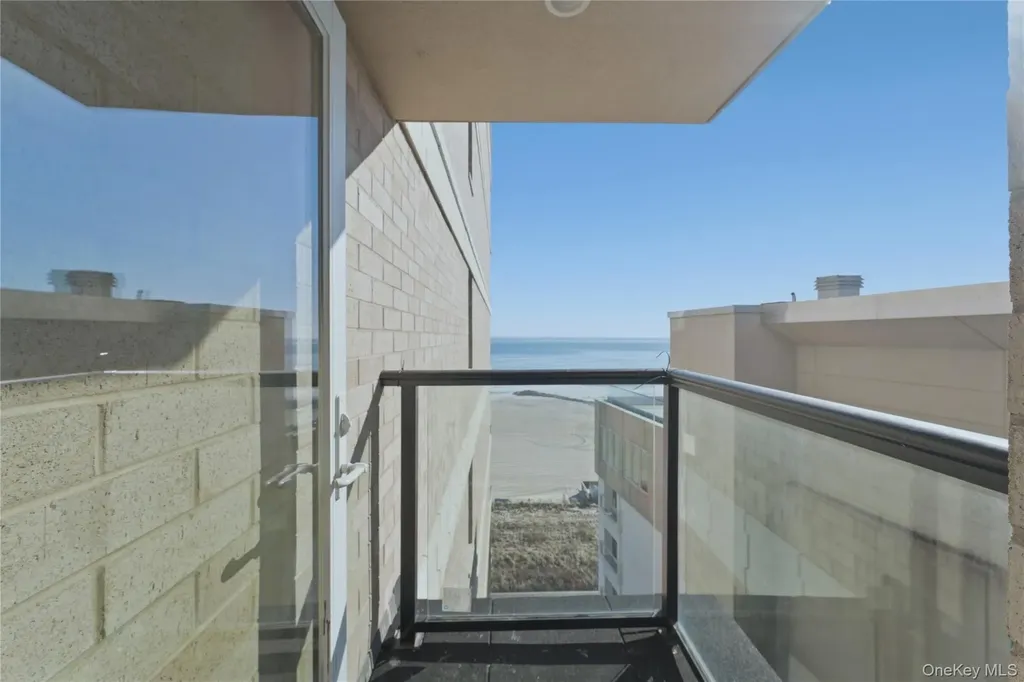 50 W Broadway Long Beach NY 11561