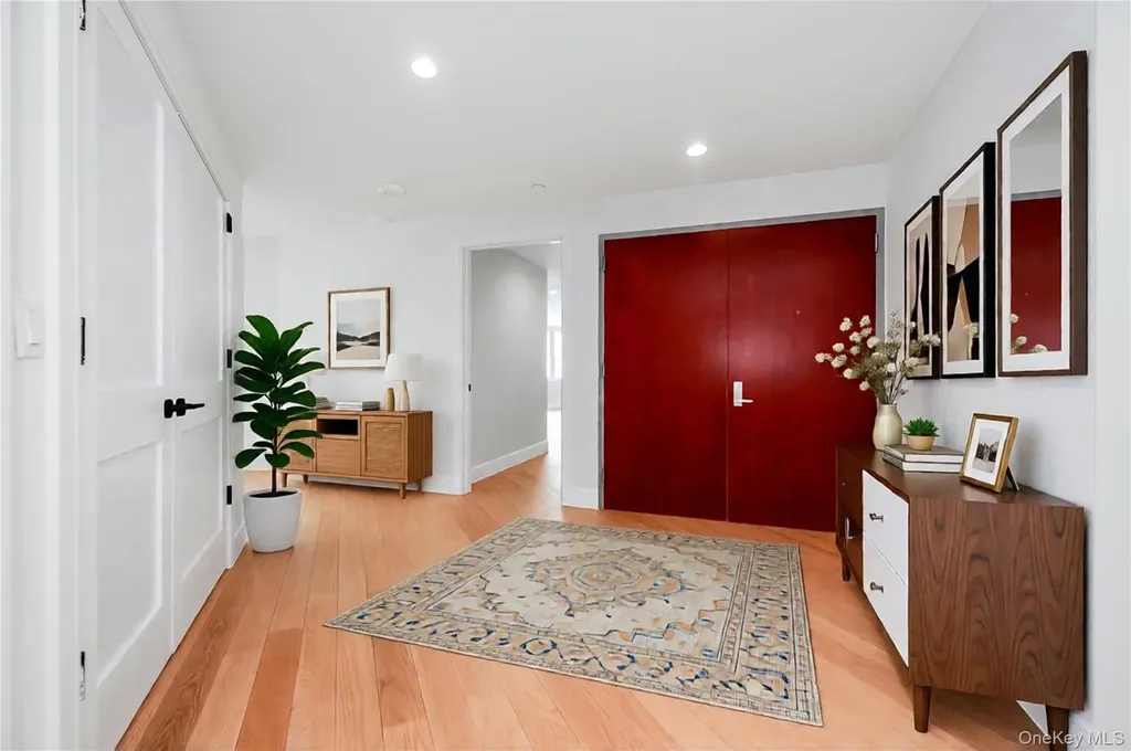 50 W Broadway Long Beach NY 11561