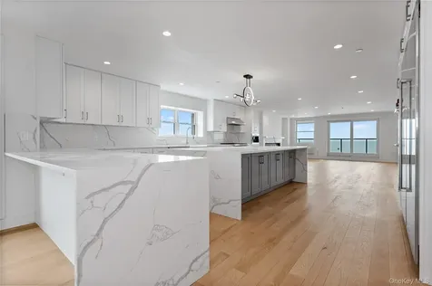 50 W Broadway Long Beach NY 11561