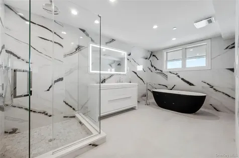 50 W Broadway Long Beach NY 11561