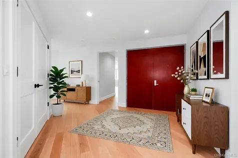 50 W Broadway Long Beach NY 11561