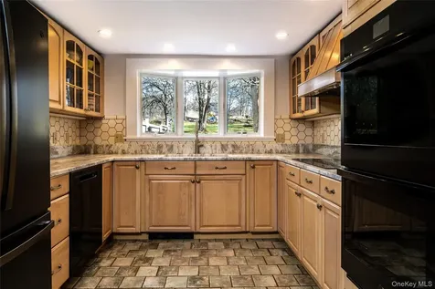 163 E Street Sharon CT 06069