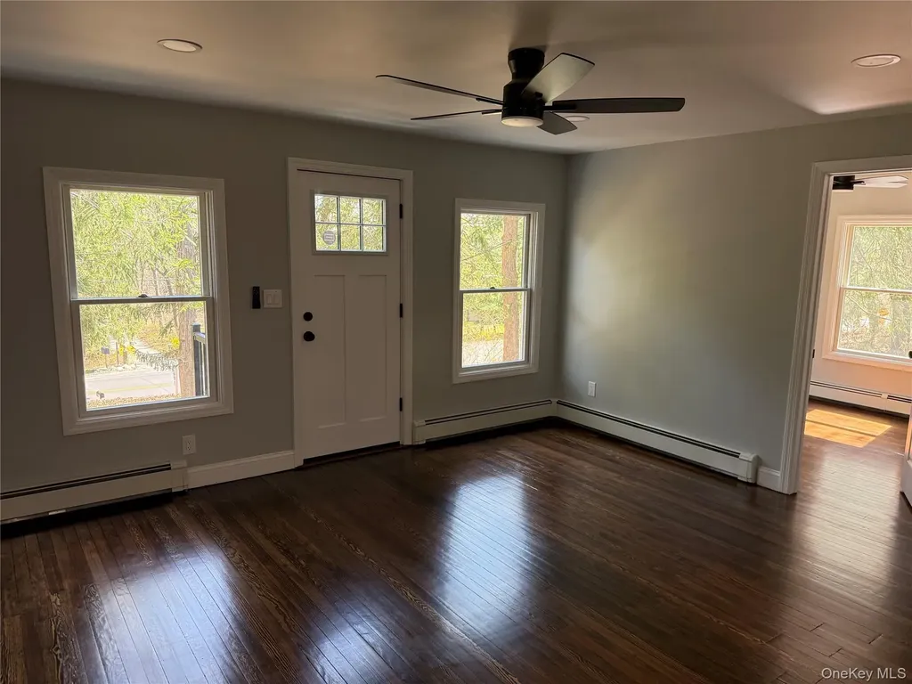 2288 River Road Calverton NY 11933