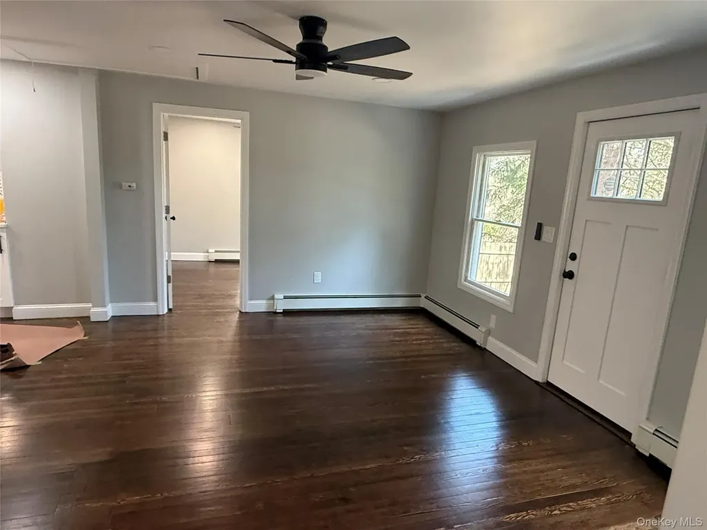 2288 River Road Calverton NY 11933