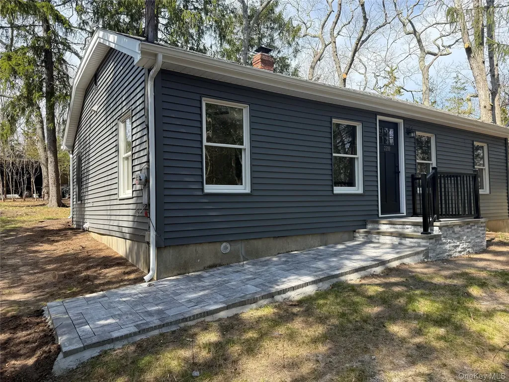 2288 River Road Calverton NY 11933