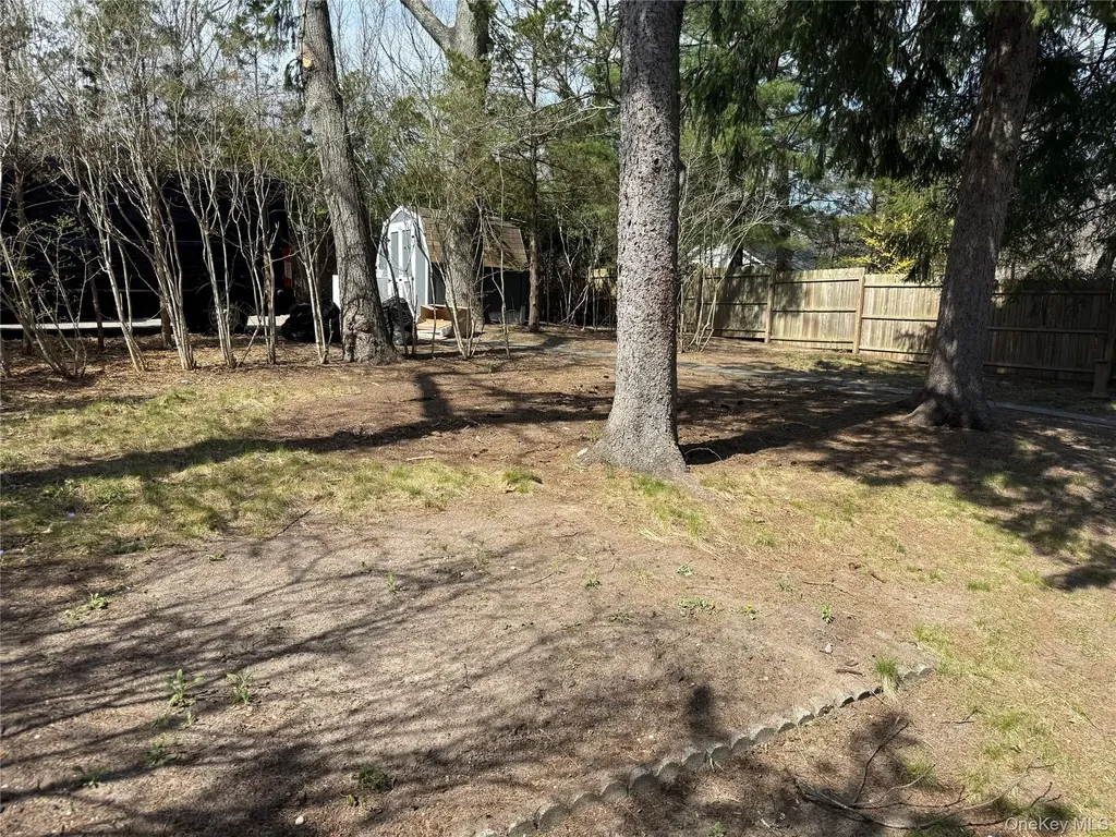 2288 River Road Calverton NY 11933