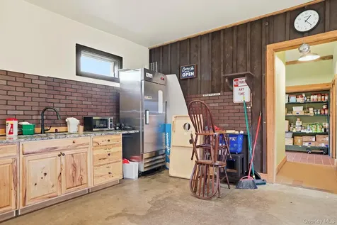 5125 Route 209 Accord NY 12404