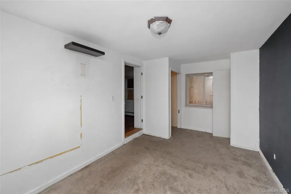 99 Wilson Avenue Amity Harbor NY 11701
