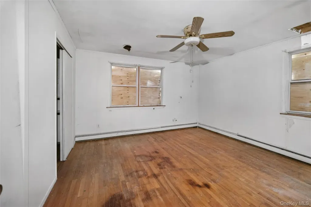 99 Wilson Avenue Amity Harbor NY 11701