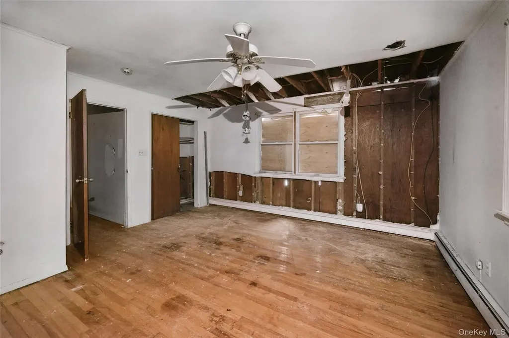 99 Wilson Avenue Amity Harbor NY 11701