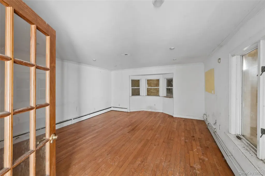 99 Wilson Avenue Amity Harbor NY 11701