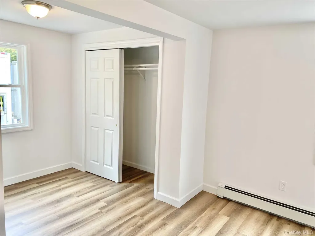58 West Dorsey Hyde Park NY 12538