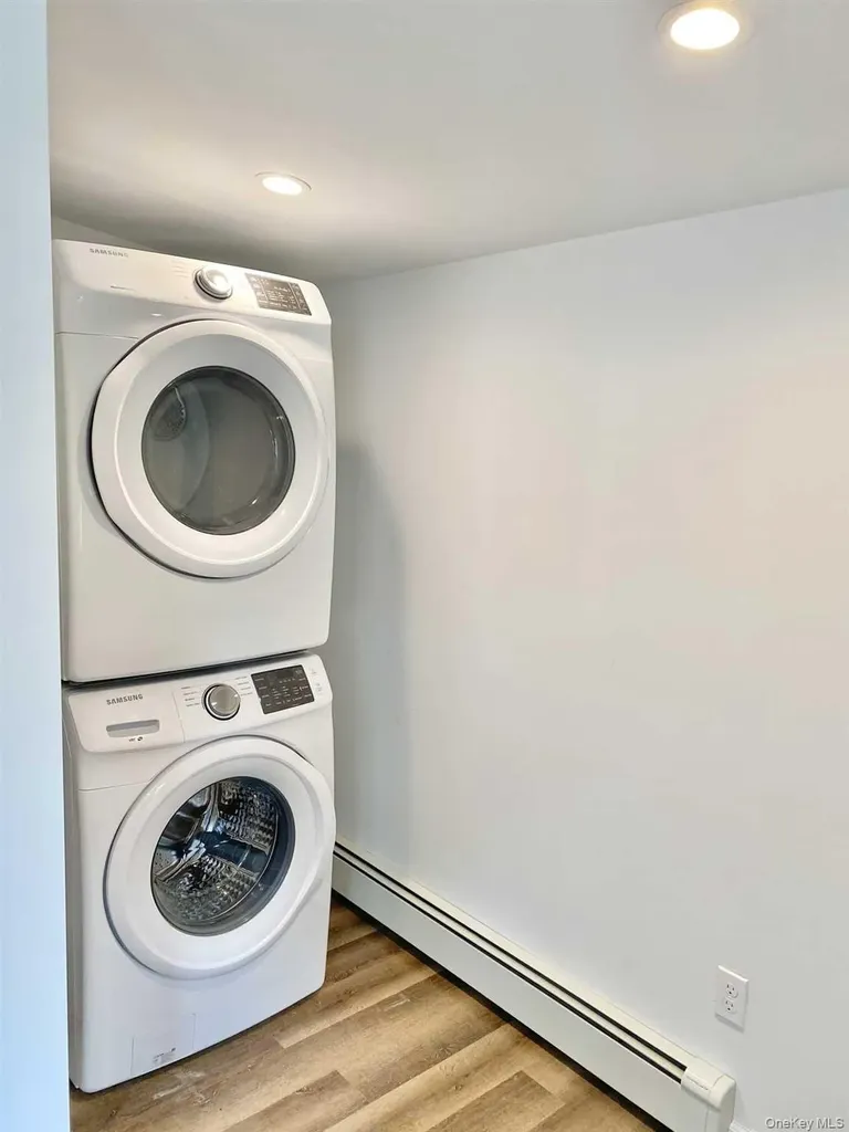 58 West Dorsey Hyde Park NY 12538