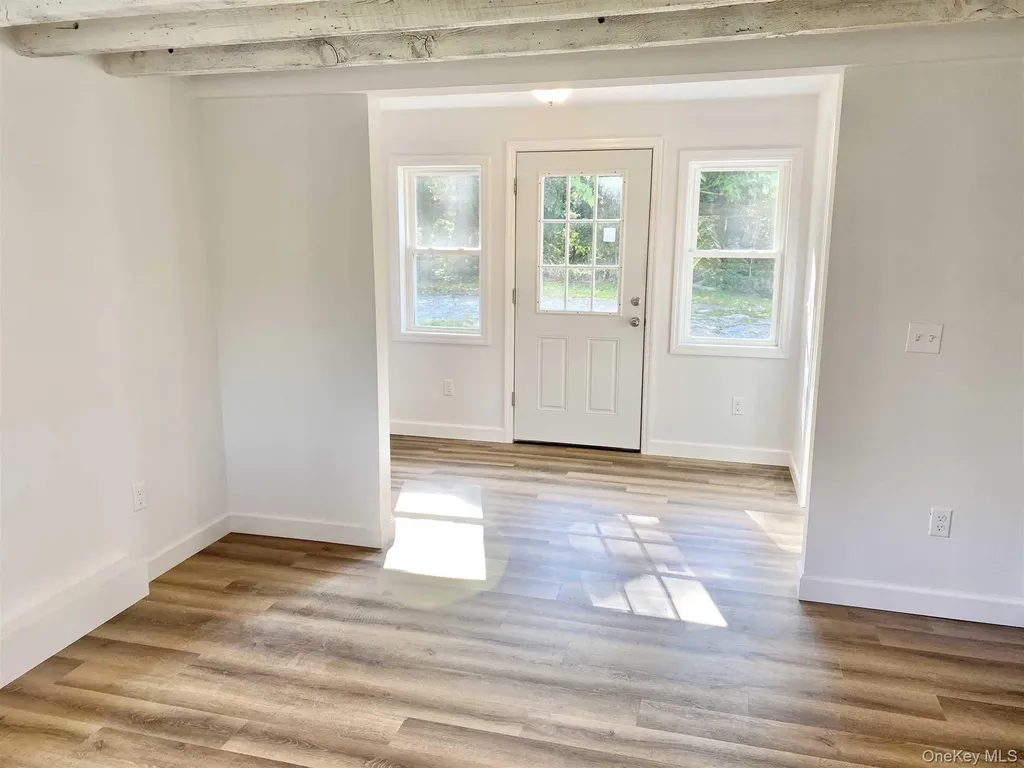 58 West Dorsey Hyde Park NY 12538