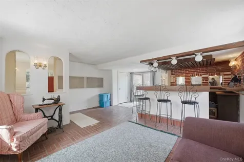 930 Grant Avenue Pelham NY 10803