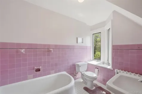 930 Grant Avenue Pelham NY 10803