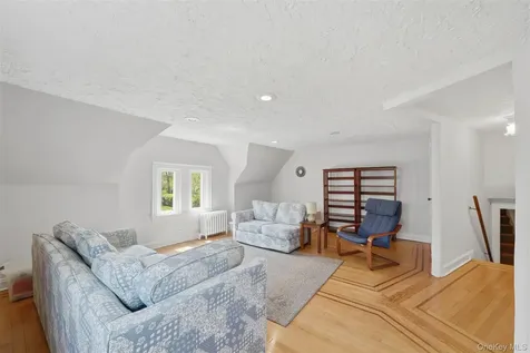 930 Grant Avenue Pelham NY 10803