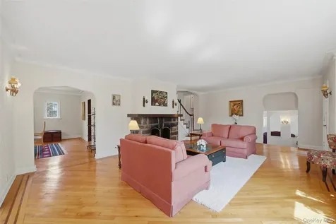 930 Grant Avenue Pelham NY 10803