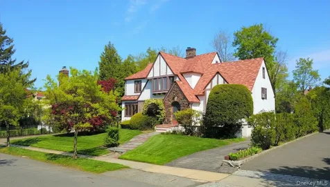 930 Grant Avenue Pelham NY 10803