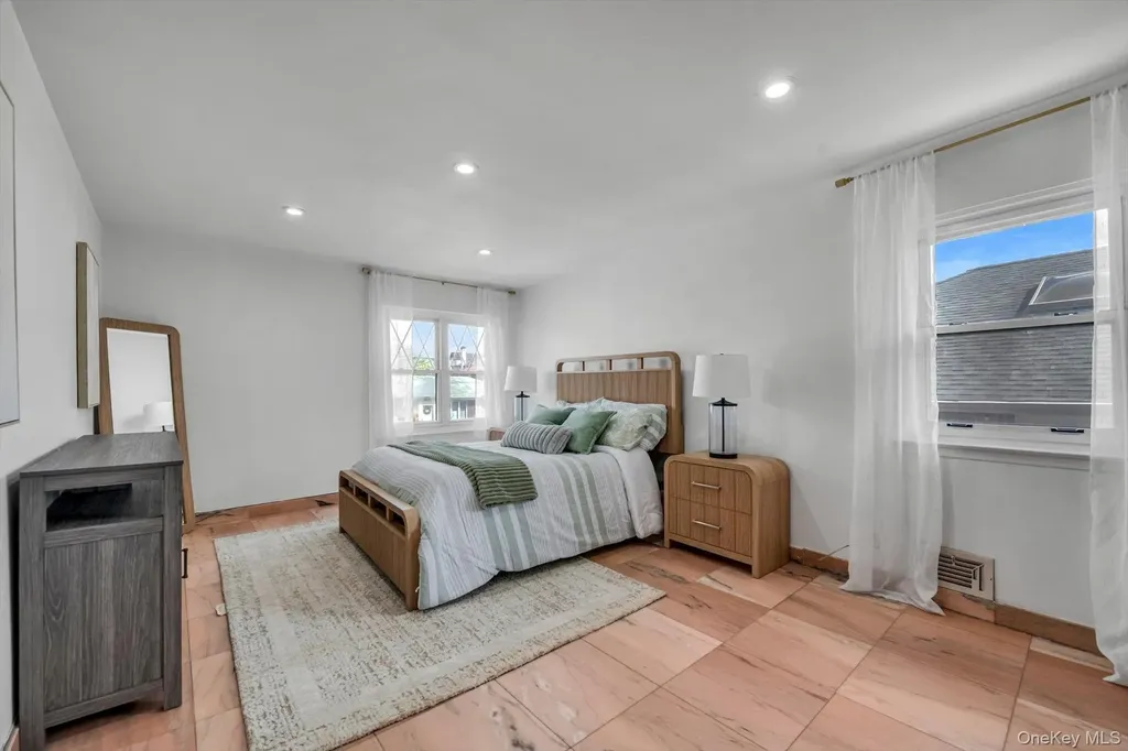 328 149th Place Whitestone NY 11357