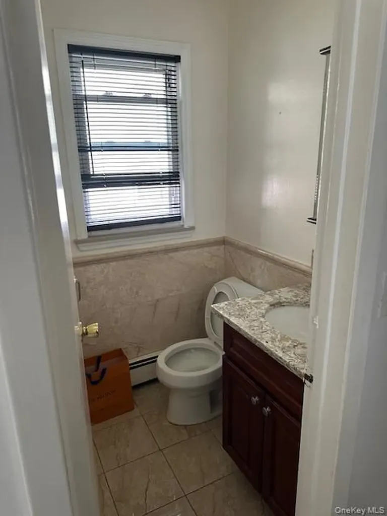41 Clement Street Glen Cove NY 11542