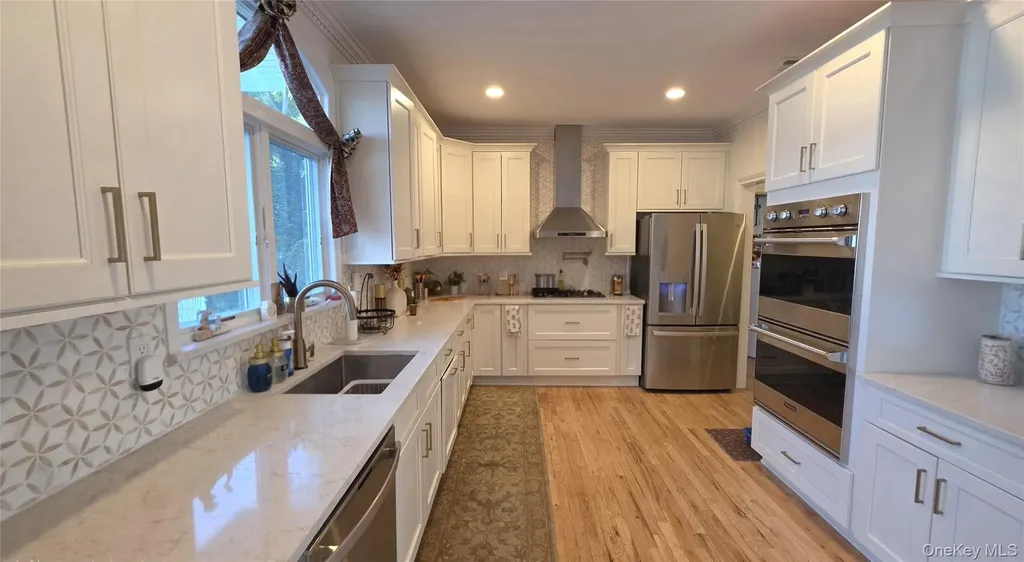 185 W Islip Road West Islip NY 11795