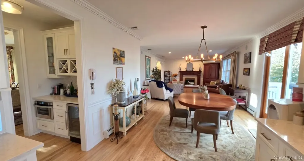 185 W Islip Road West Islip NY 11795