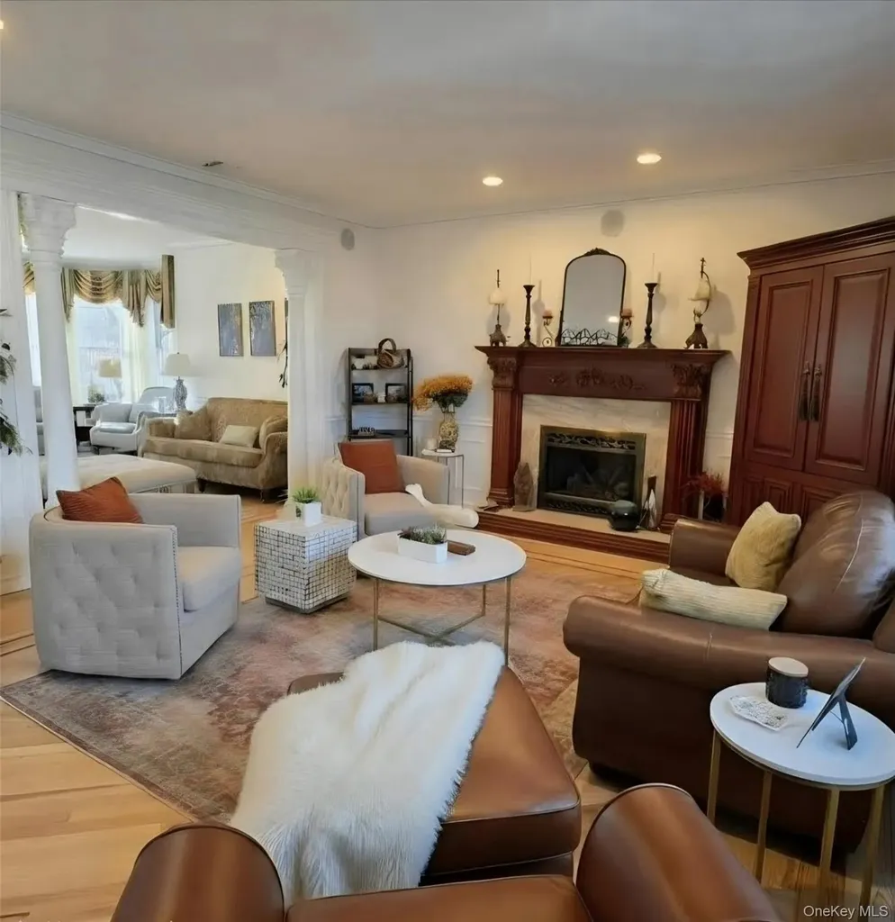 185 W Islip Road West Islip NY 11795