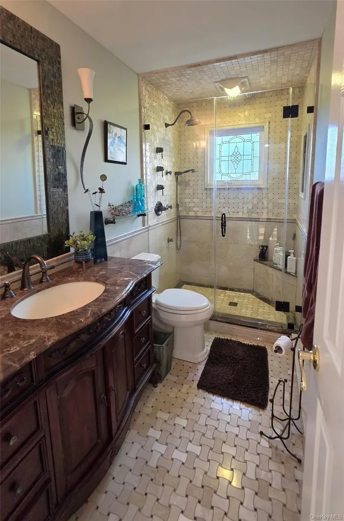 185 W Islip Road West Islip NY 11795