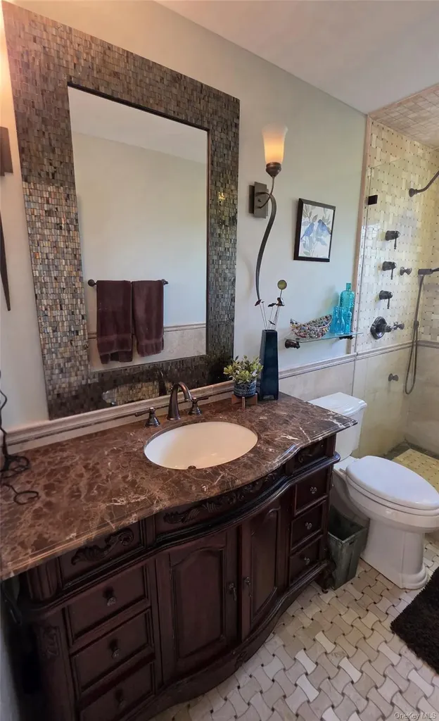 185 W Islip Road West Islip NY 11795