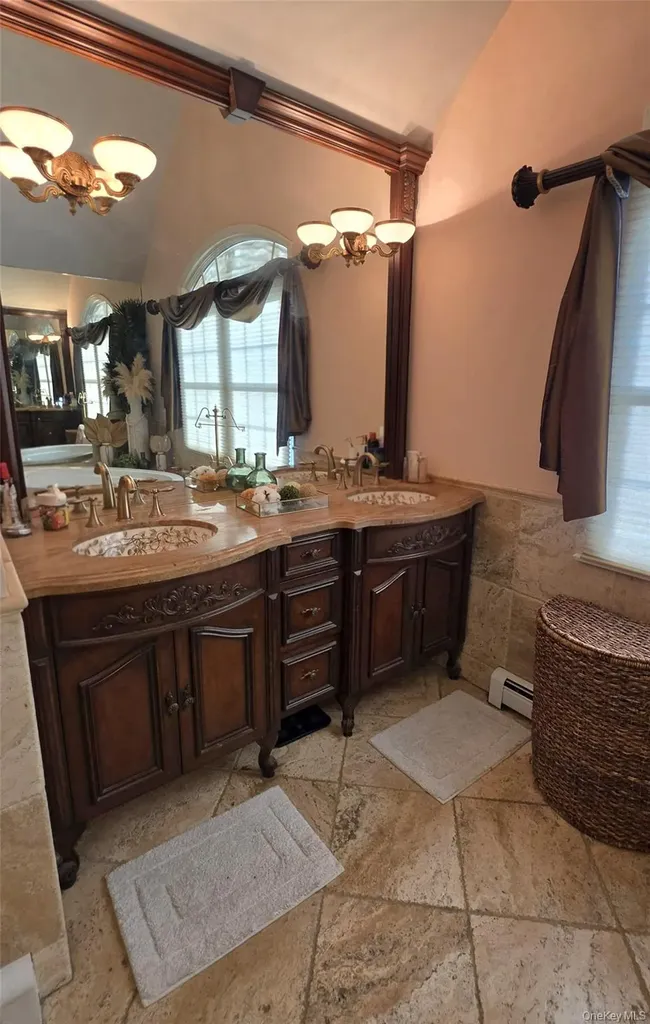 185 W Islip Road West Islip NY 11795