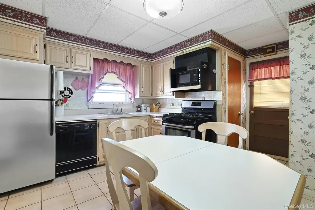 150 Windermere Drive Yonkers NY 10710