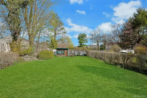 150 Windermere Drive Yonkers NY 10710