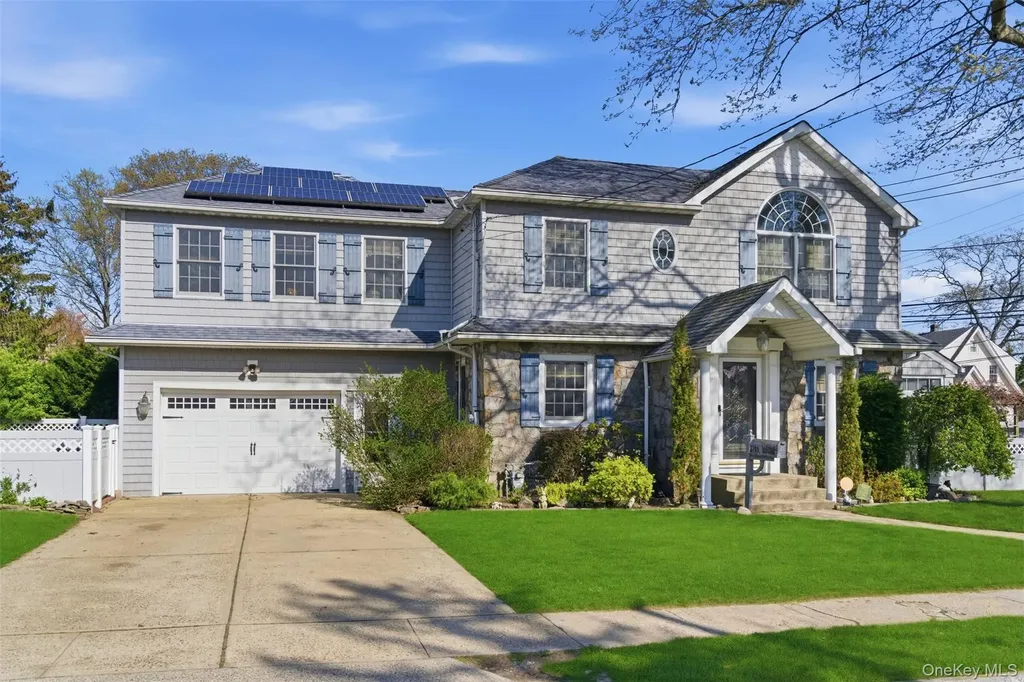 2185 Howard Place Bellmore NY 11710