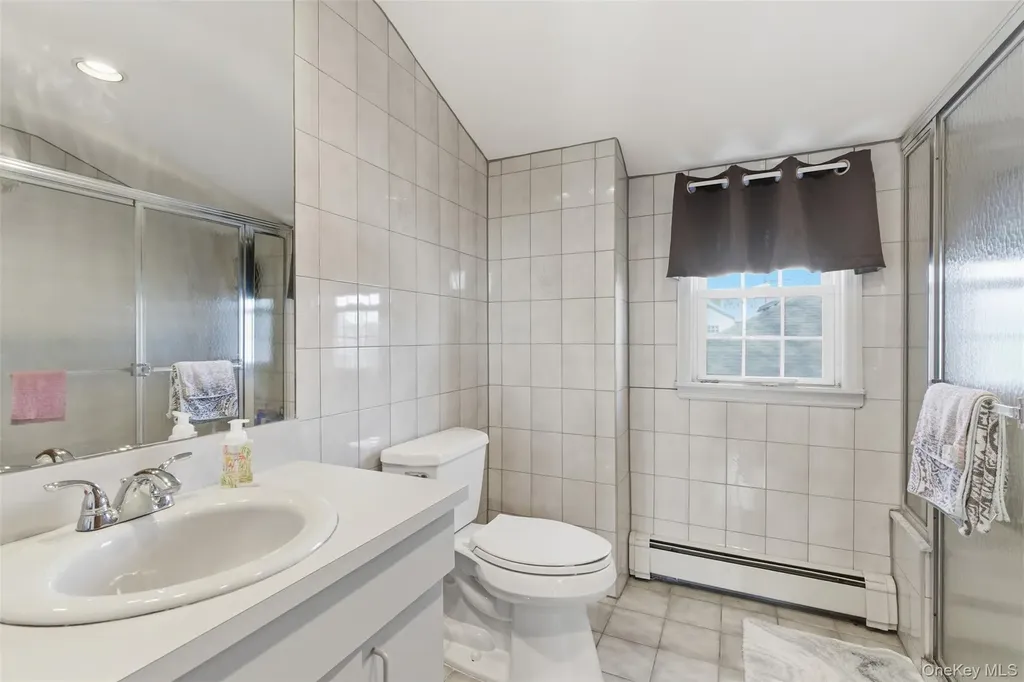 2185 Howard Place Bellmore NY 11710