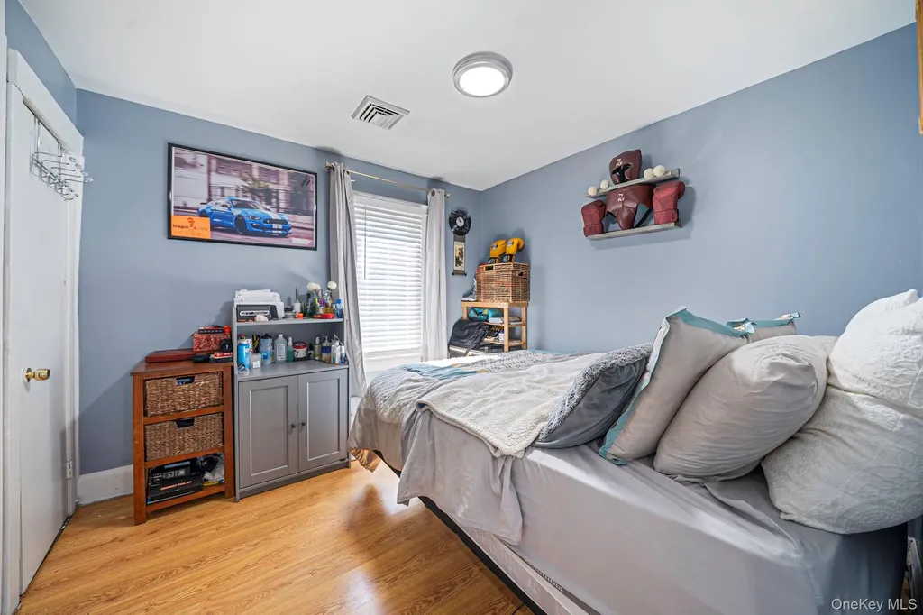 48 Hillside Avenue Freeport NY 11520