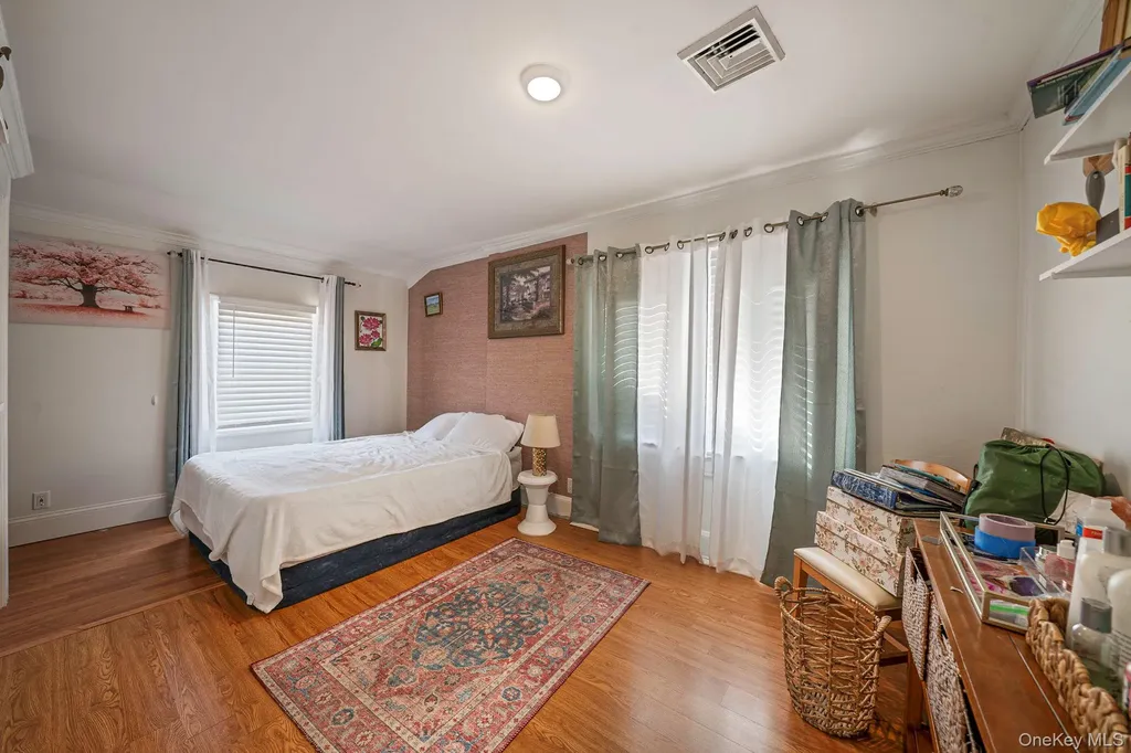 48 Hillside Avenue Freeport NY 11520