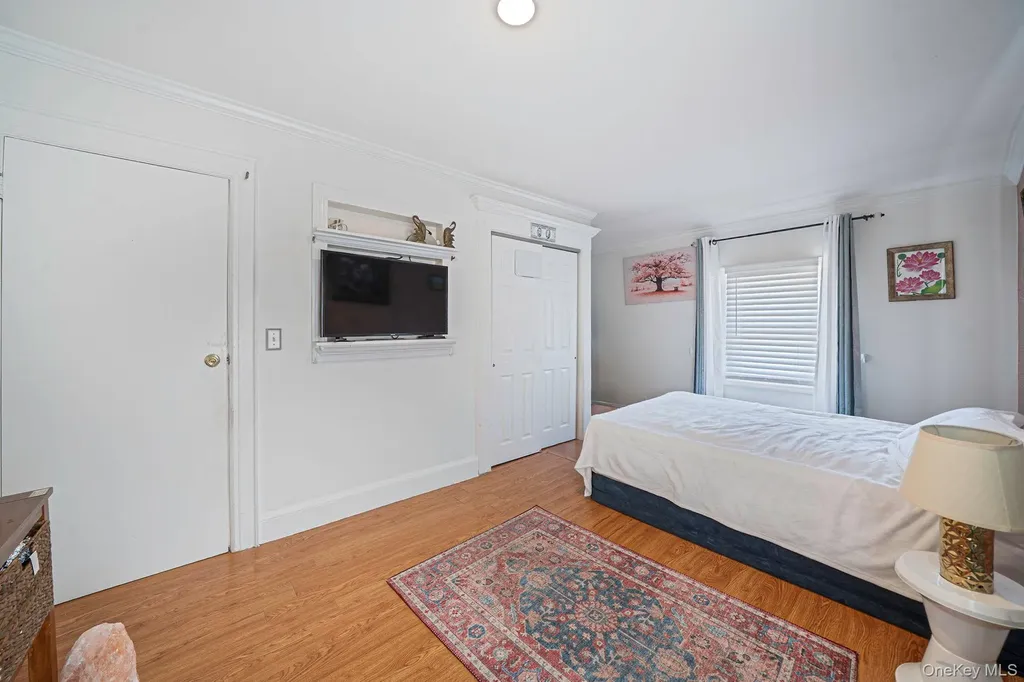 48 Hillside Avenue Freeport NY 11520