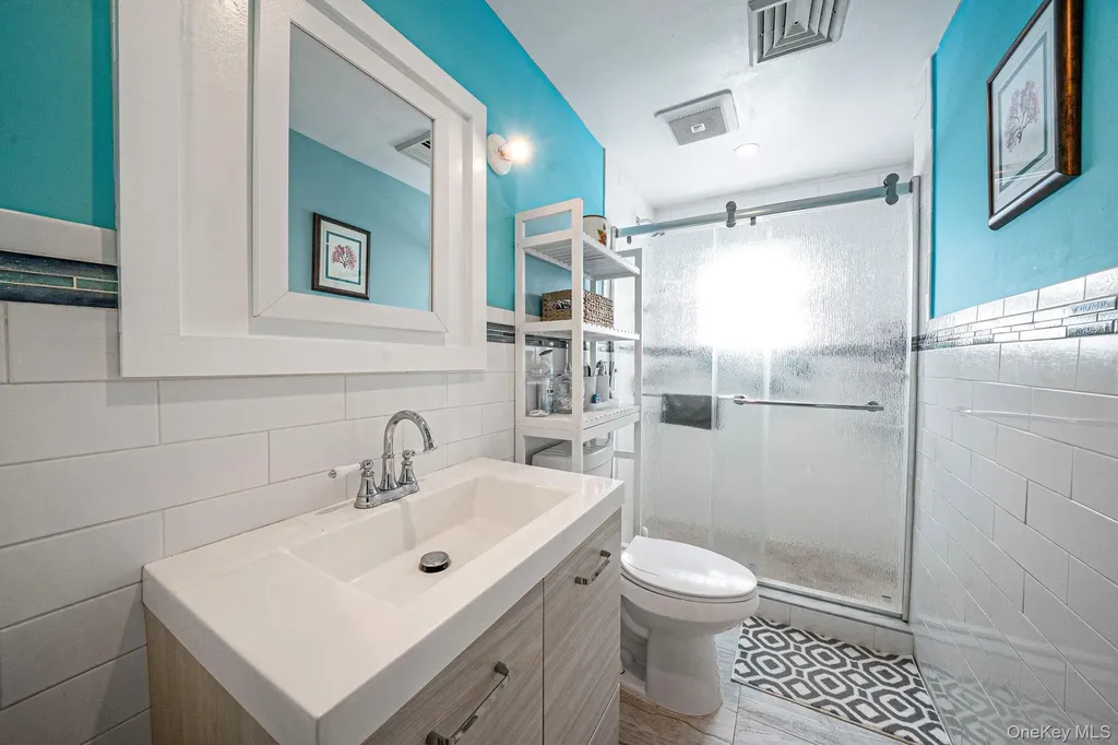 48 Hillside Avenue Freeport NY 11520