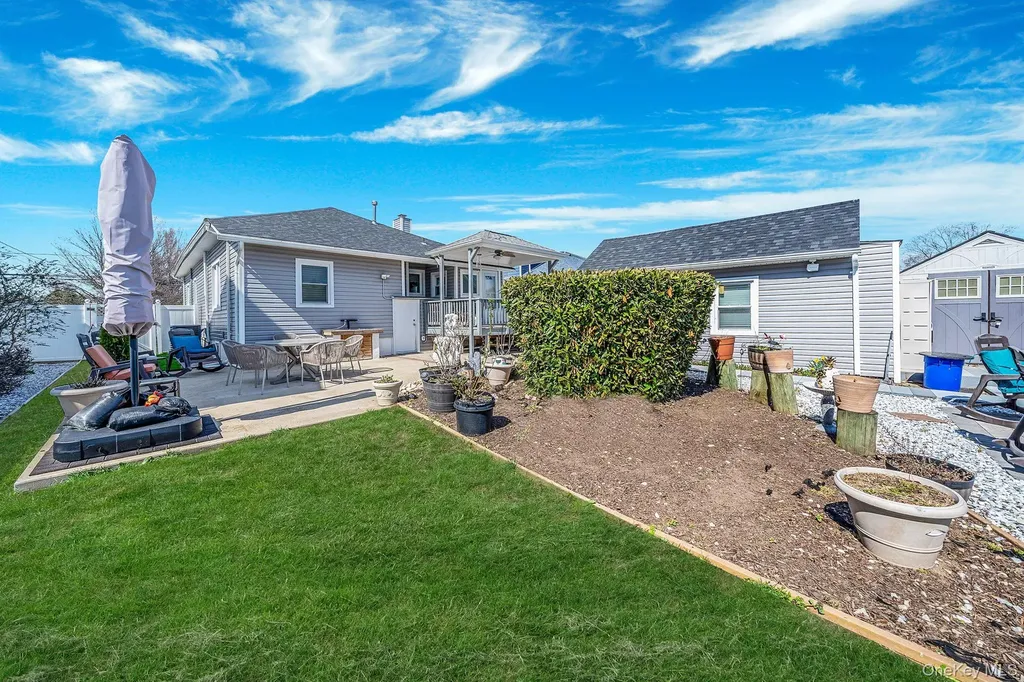48 Hillside Avenue Freeport NY 11520
